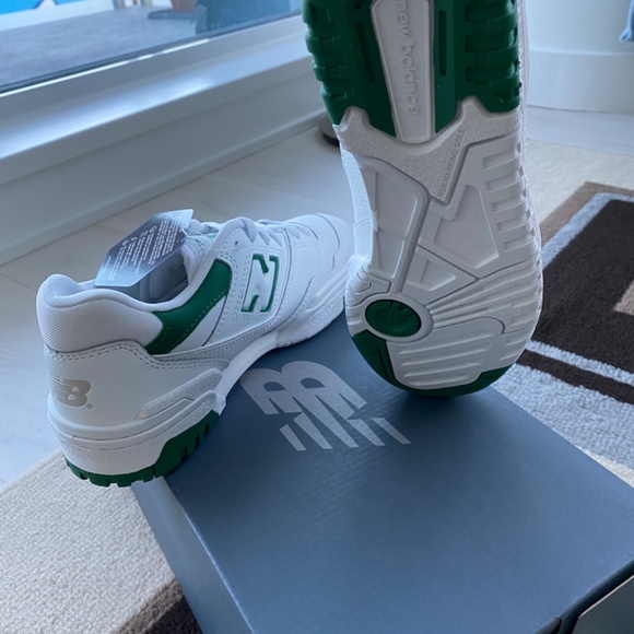 BRAND NEW! New Balance 550 White with classic pine and summer fog - Picture 6 of 7